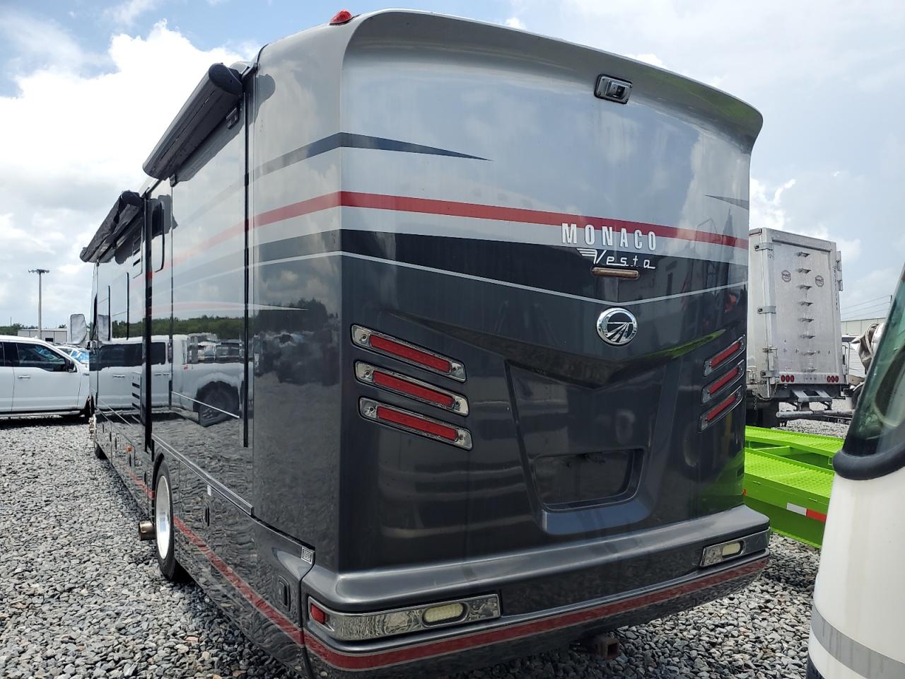 Lot #3216918367 2012 ROADMASTER RAIL LF4F