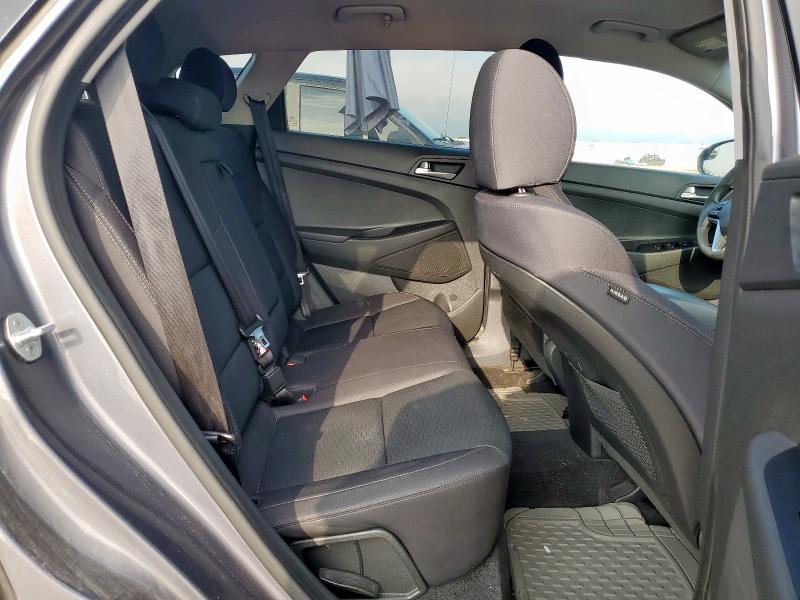 2019 HYUNDAI TUCSON SE KM8J2CA43KU910220