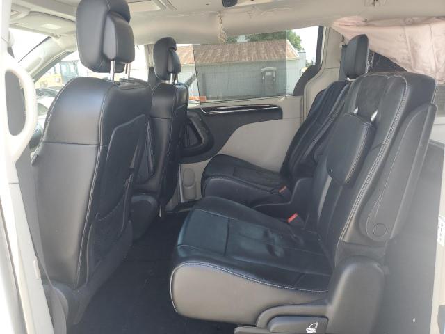 2016 CHRYSLER TOWN & COU - 2C4RC1GG4GR150183