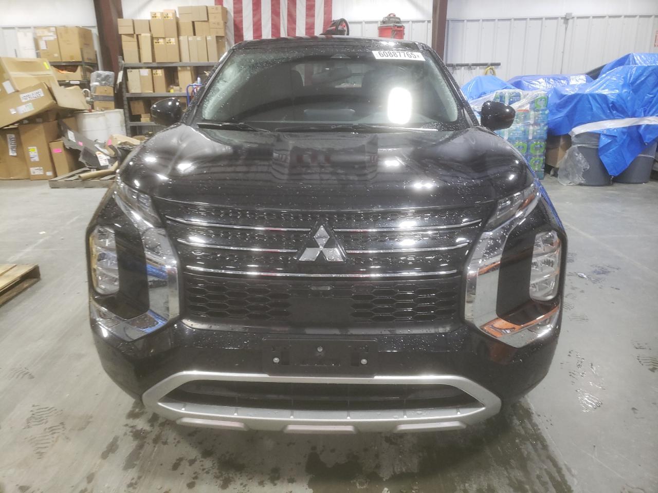 MITSUBISHI OUTLANDER SE