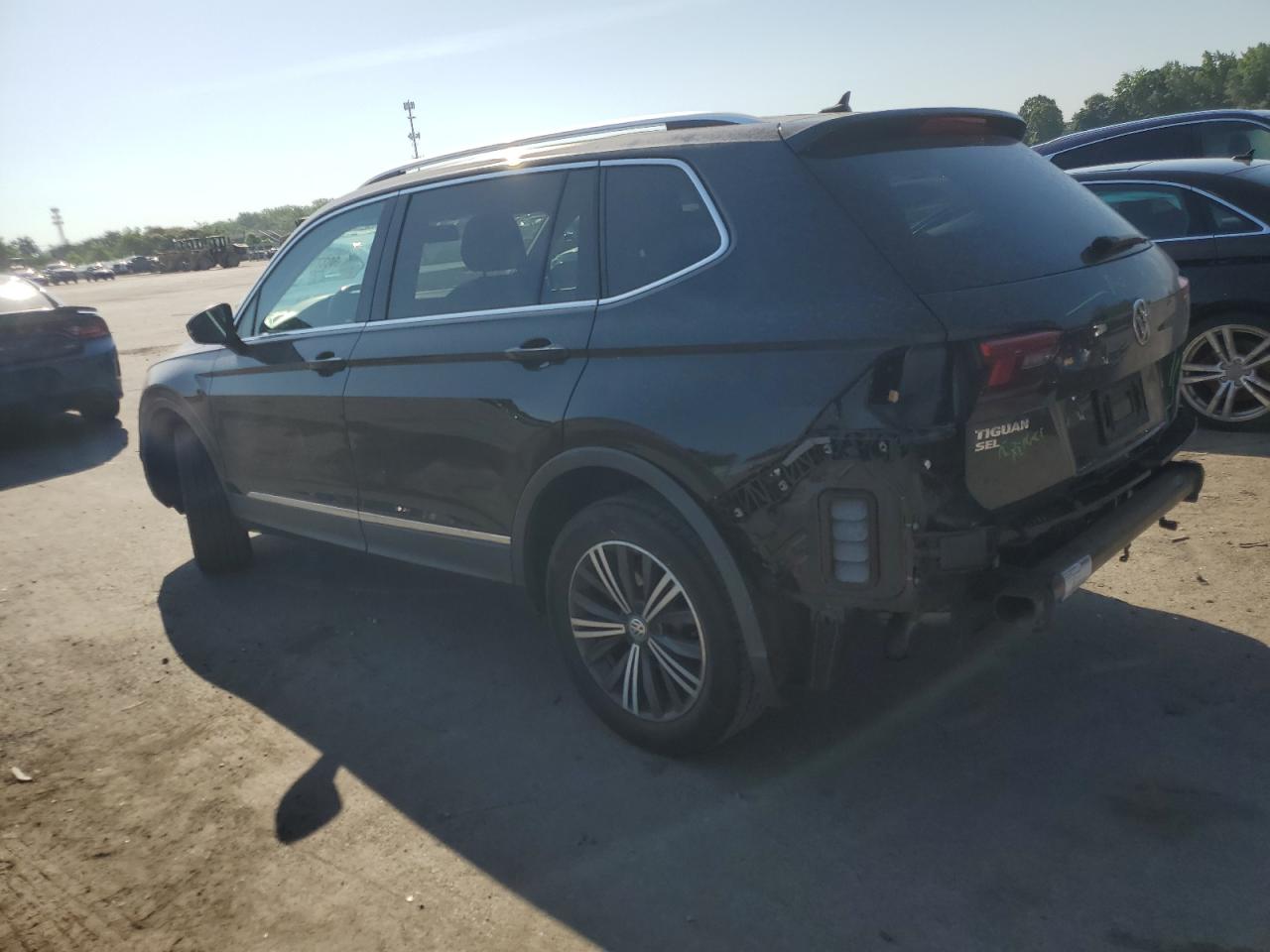 VOLKSWAGEN TIGUAN SE