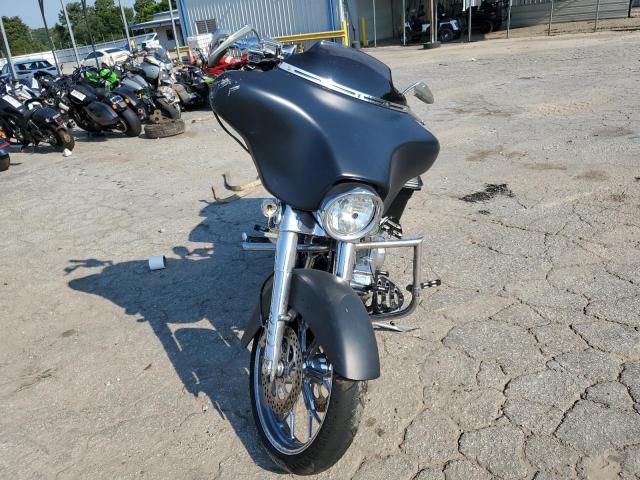 2010 HARLEY-DAVIDSON FLHX 1HD1KB418AB631970