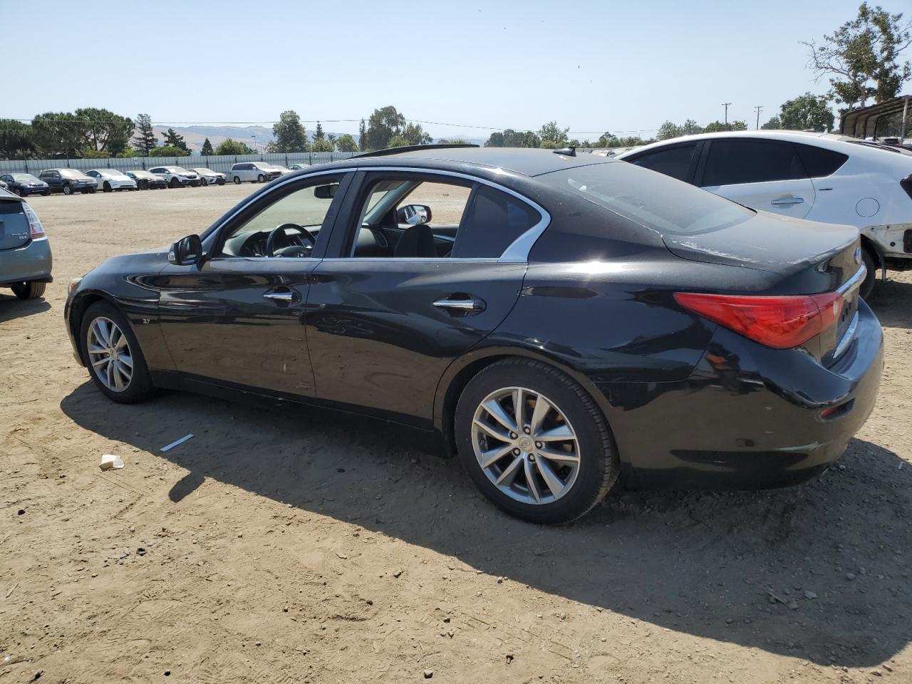 INFINITI Q50 2015