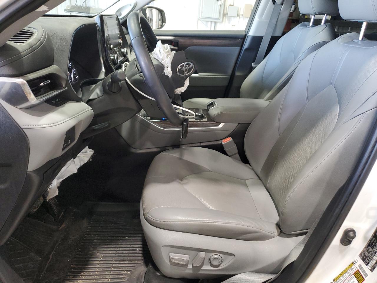 TOYOTA HIGHLANDER LIMITED