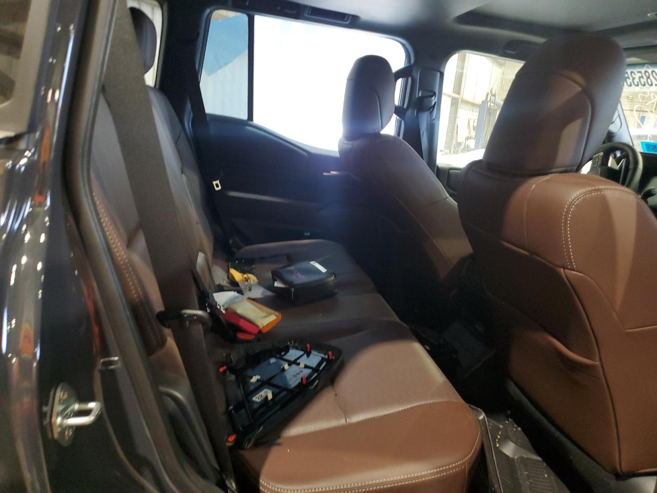 TOYOTA LAND CRUISER BASE