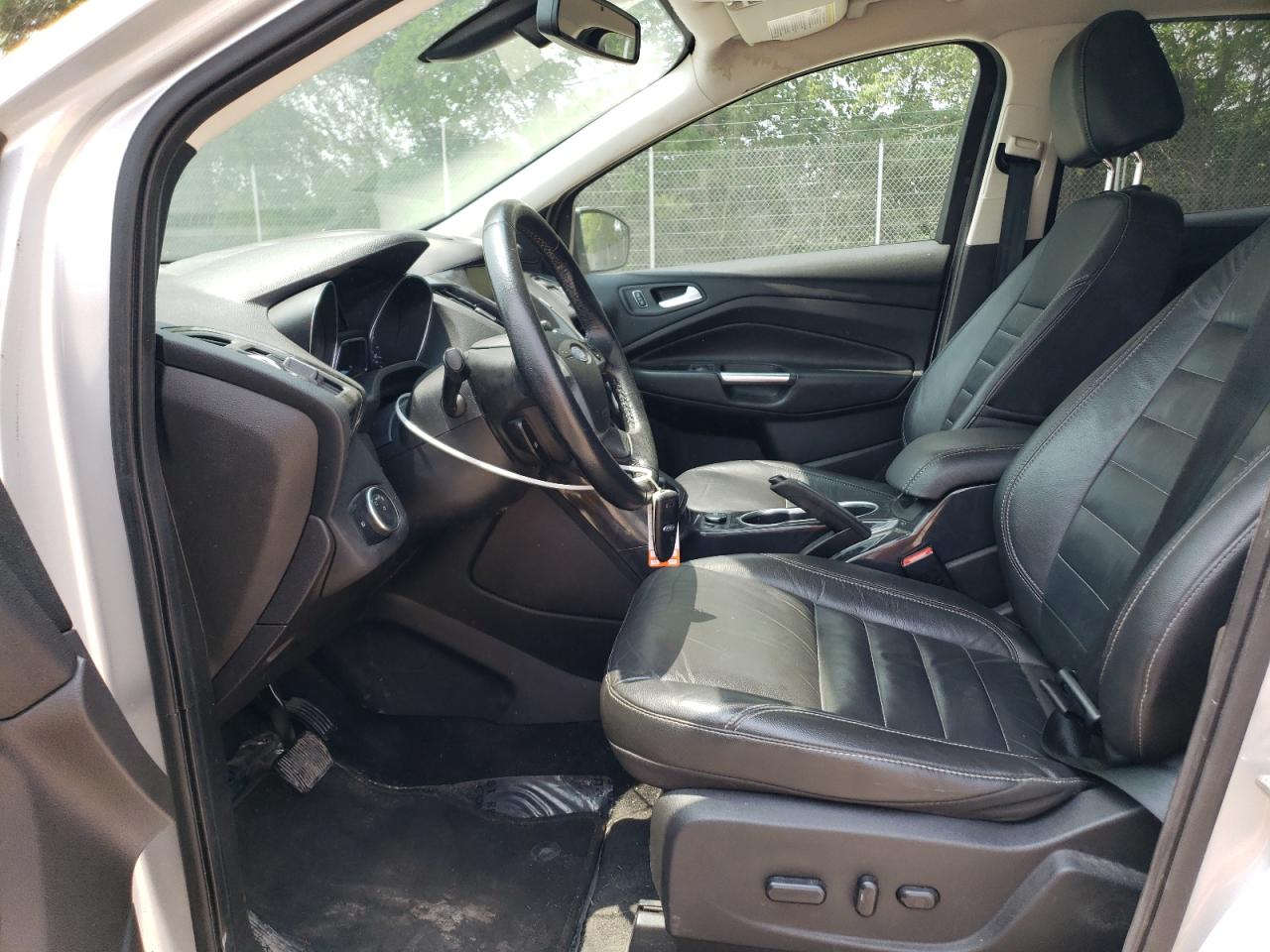 FORD ESCAPE TITANIUM