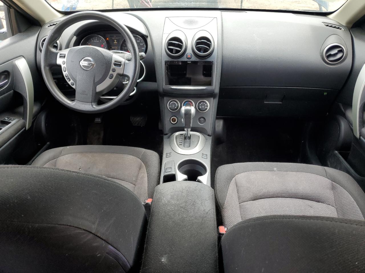 Nissan Rogue s 2012