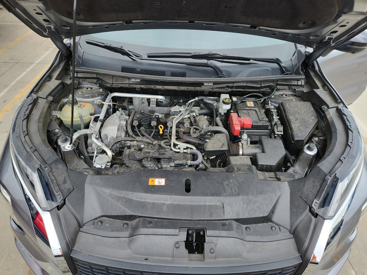 MITSUBISHI OUTLANDER SE