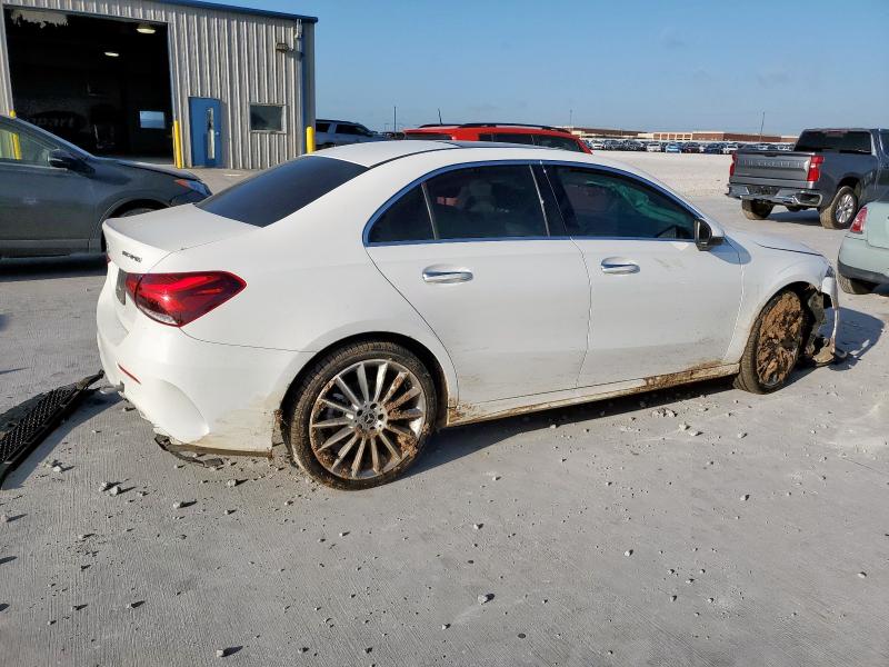 2022 MERCEDES-BENZ A 220 W1K3G4EB2NJ365586