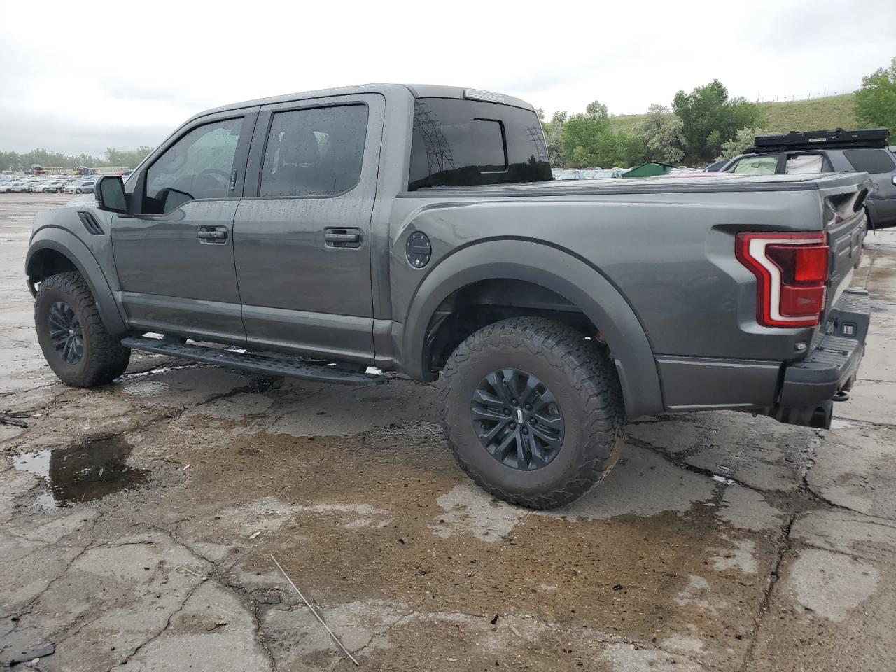 FORD F-150 RAPTOR