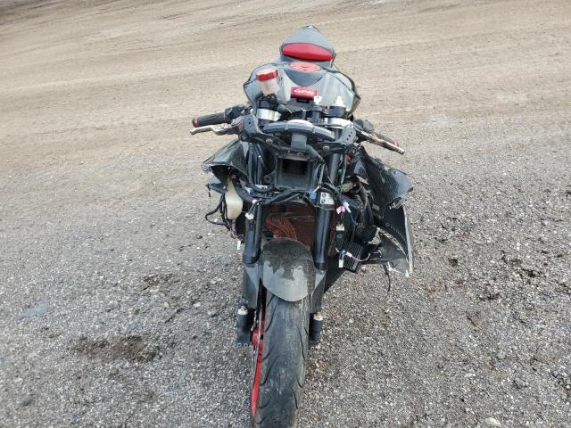 YAMAHA YZFR6 L 2006 JYARJ12E06A000677 photo #3
