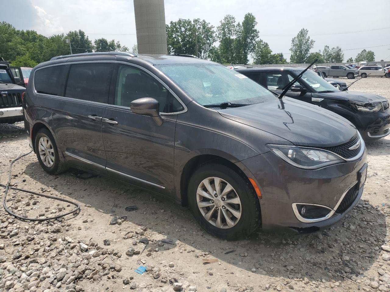 CHRYSLER PACIFICA TOURING L