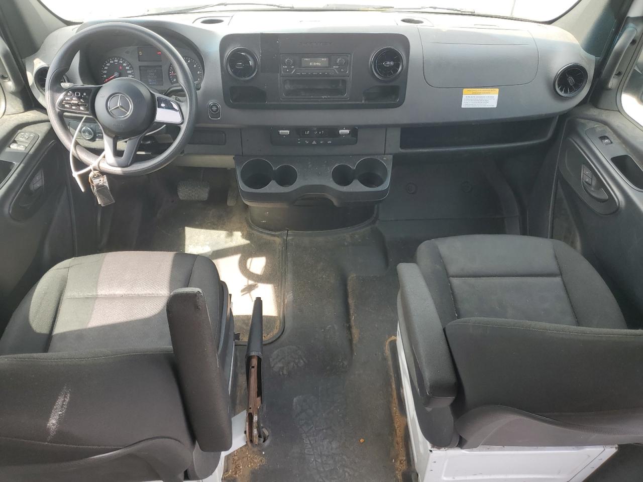 MERCEDES-BENZ SPRINTER 2500