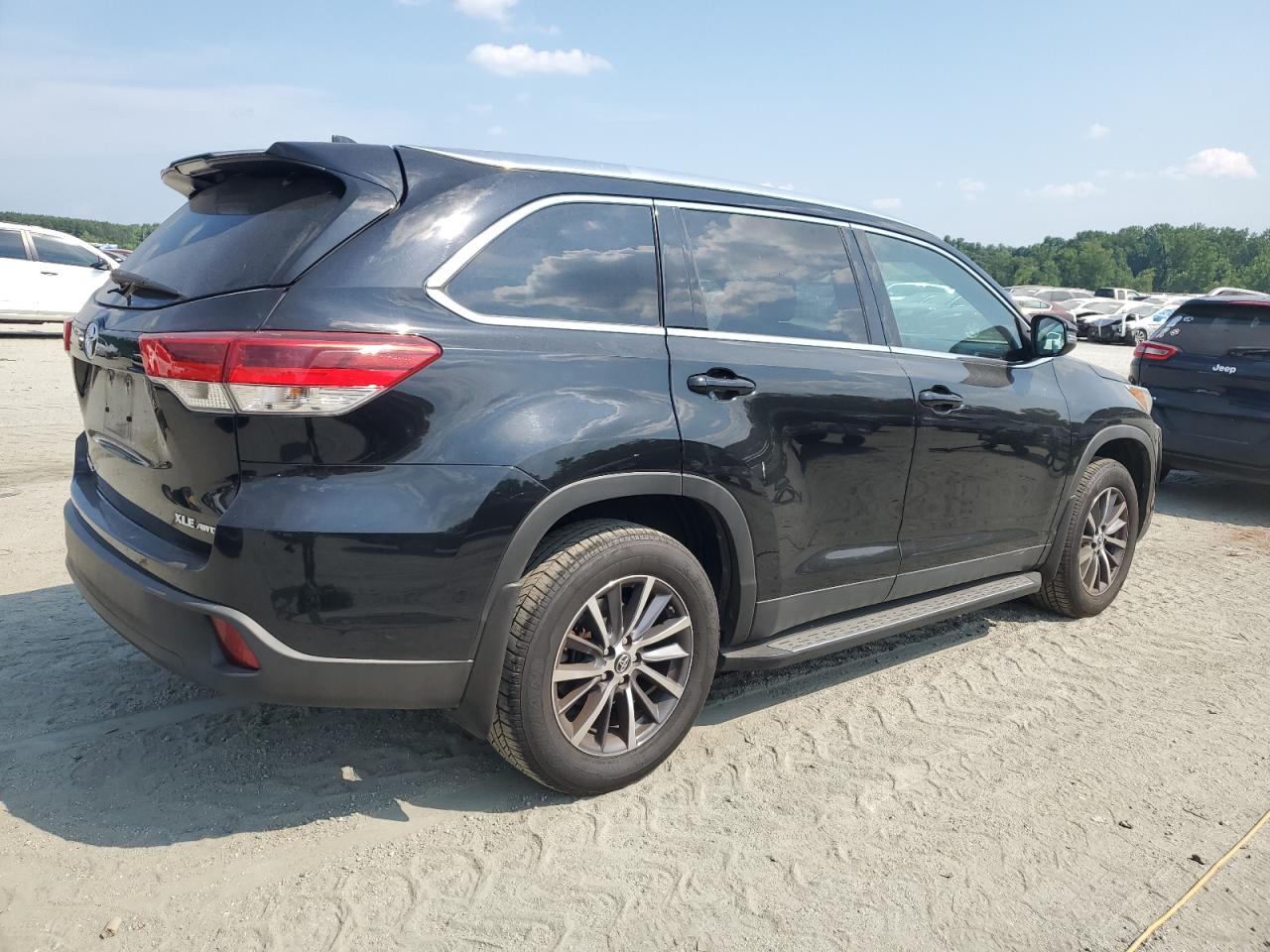 TOYOTA HIGHLANDER SE