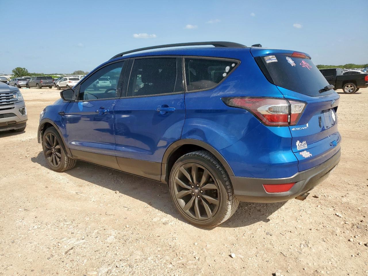 FORD ESCAPE SE