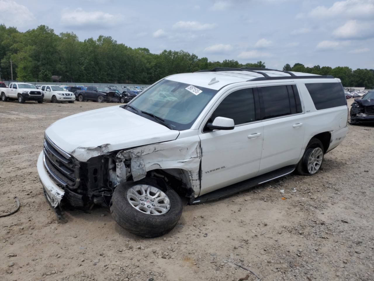 GMC YUKON C1500 SLE