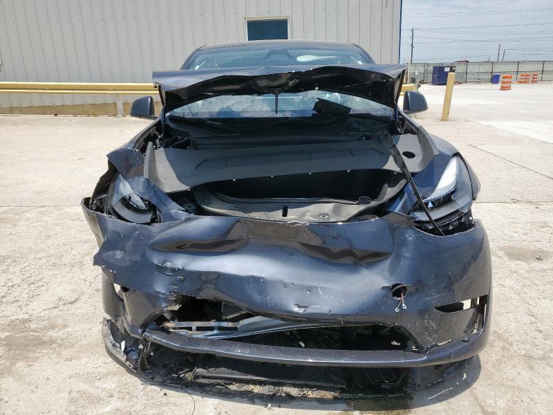 2024 TESLA MODEL Y 7SAYGDEF8RA262981