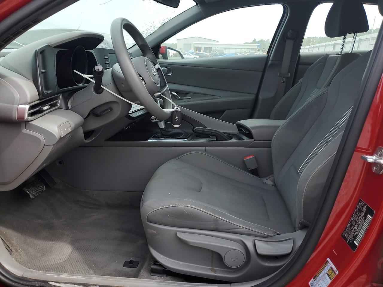 Hyundai Elantra 2022