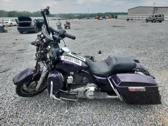 2011 HARLEY-DAVIDSON FLHTK 1HD1KEM17BB671136