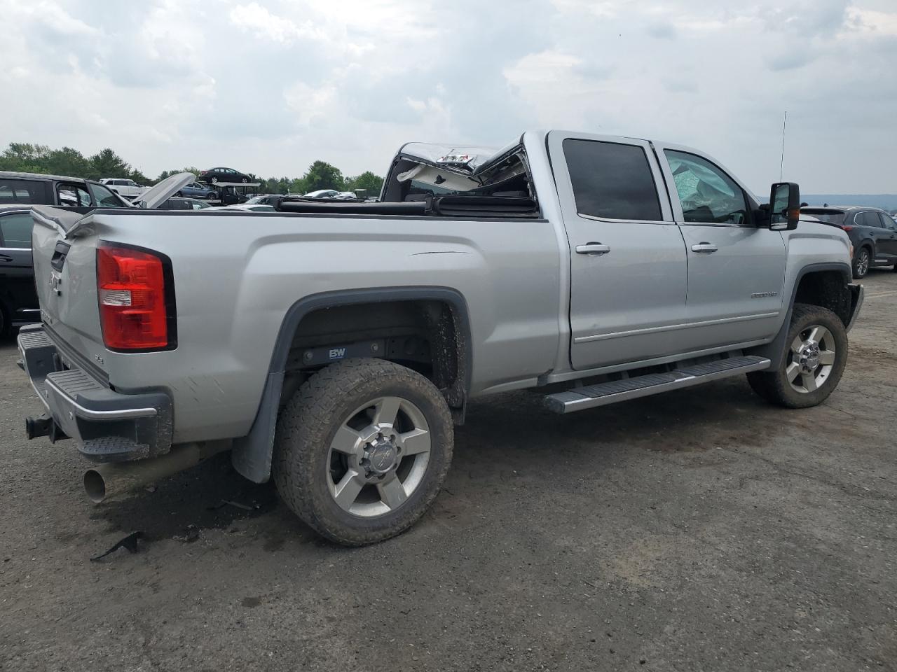 GMC SIERRA K2500 SLE