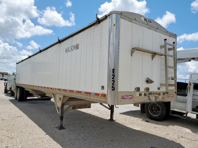 WILSON UNKNOWN 2015 white   4WW4432A6F6623687 photo #1