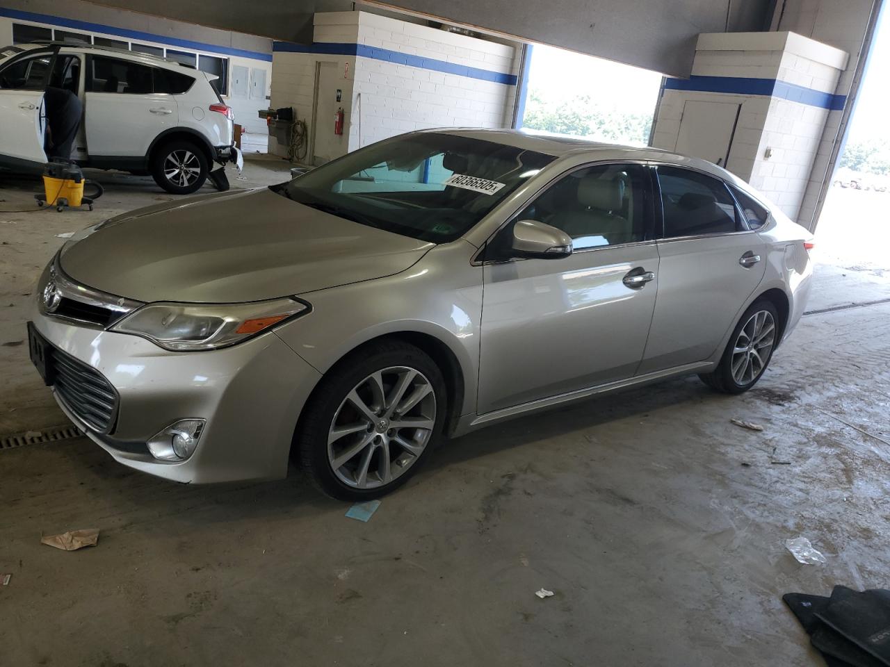 TOYOTA AVALON BASE