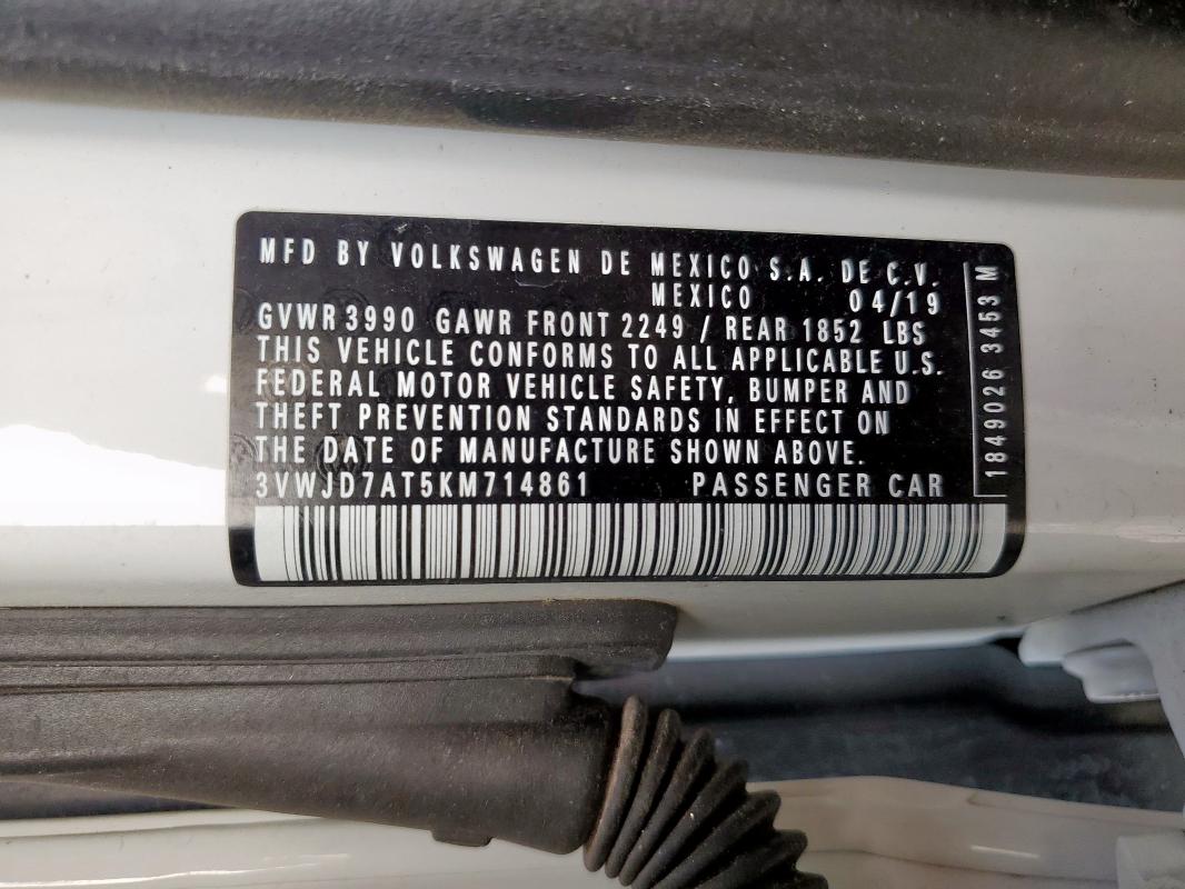 2019 VOLKSWAGEN BEETLE SE 3VWJD7AT5KM714861