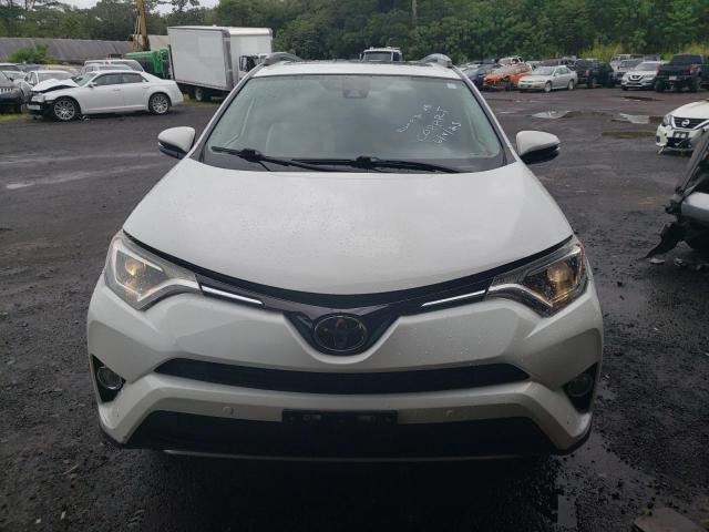 2017 TOYOTA RAV4 XLE JTMWFREV2HJ147525