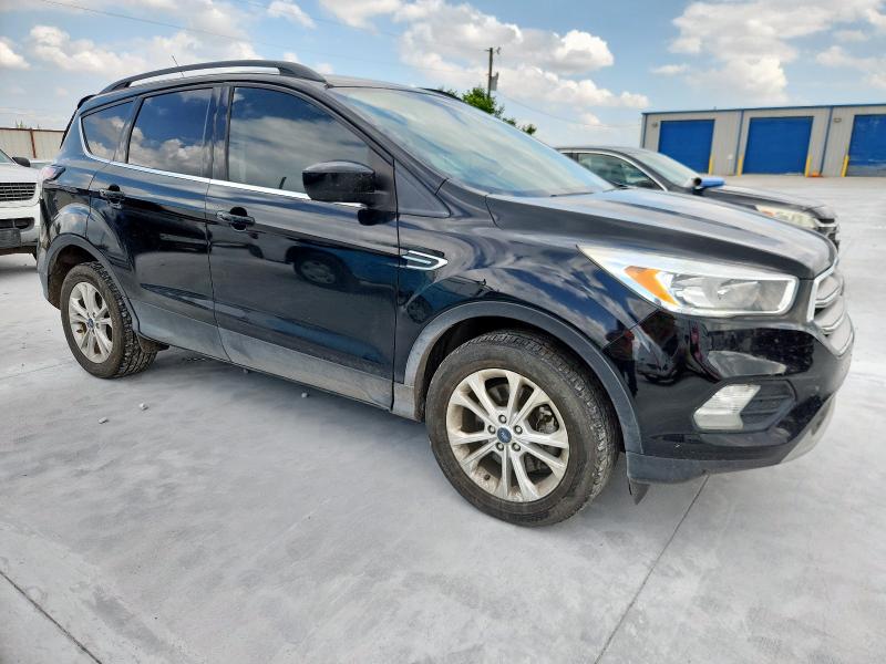 Vin: 1fmcu9gd2juc78371, lot: 59672625, ford escape se 20184