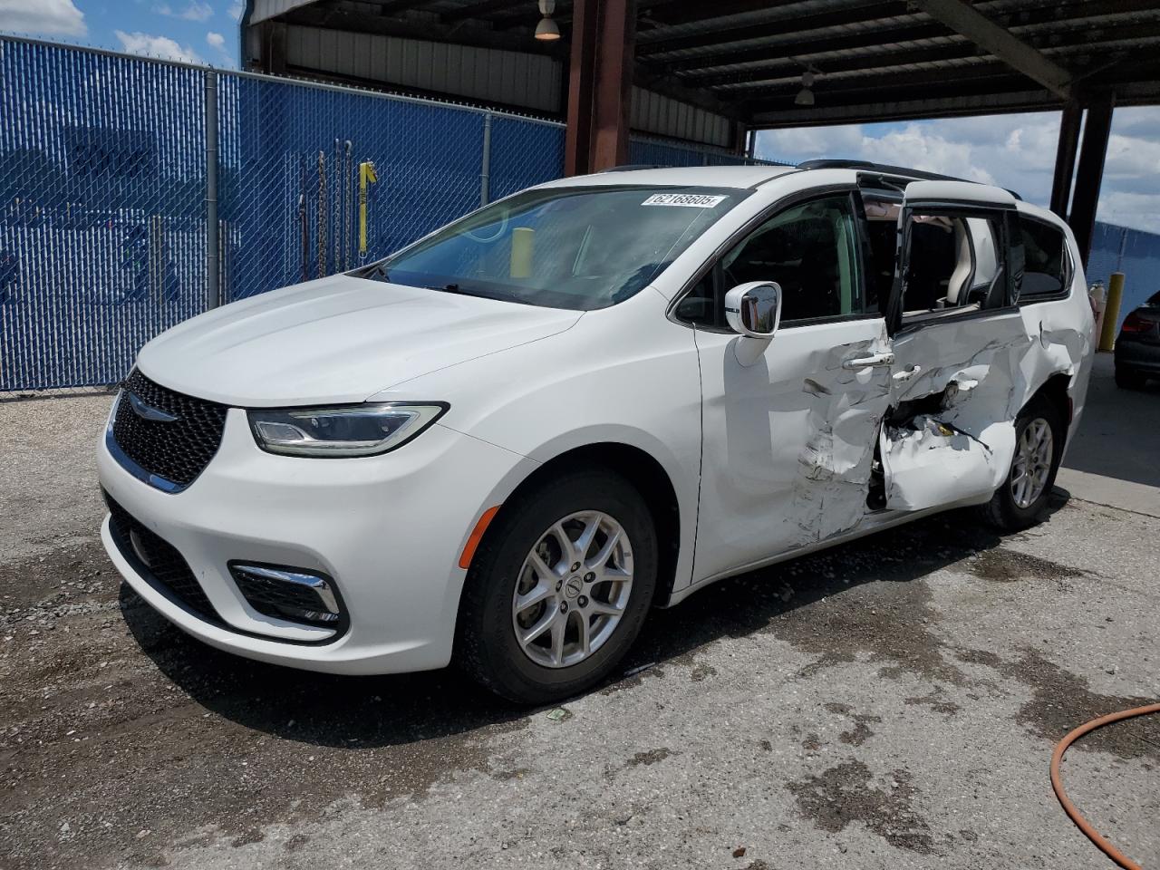 CHRYSLER PACIFICA TOURING L