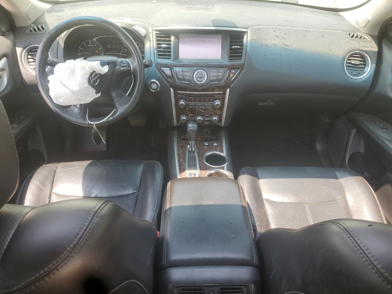 Nissan Pathfinder 2015