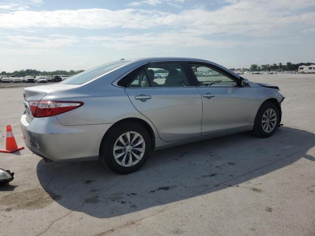 Vin: 4t1bf1fk1hu380486, lot: 61836465, toyota camry le 20173