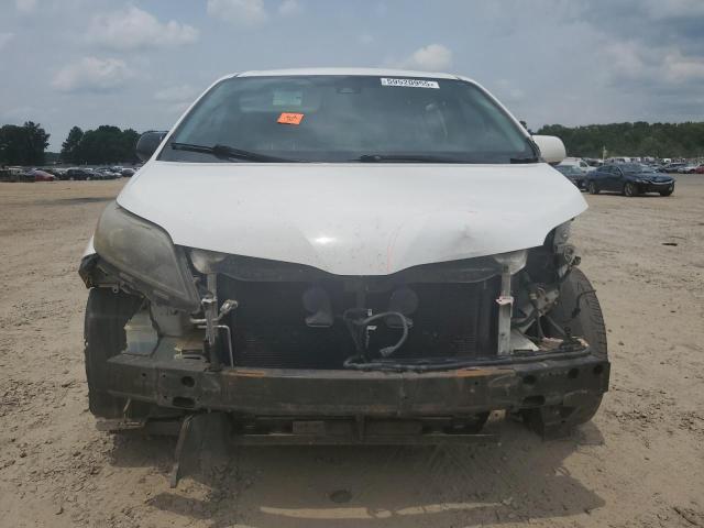 2018 TOYOTA SIENNA SE 5TDXZ3DC0JS930571