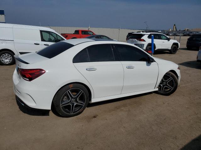 Vin: wdd3g4fb7kw020311, lot: 60193835, mercedes-benz a-class 220 4matic 20193