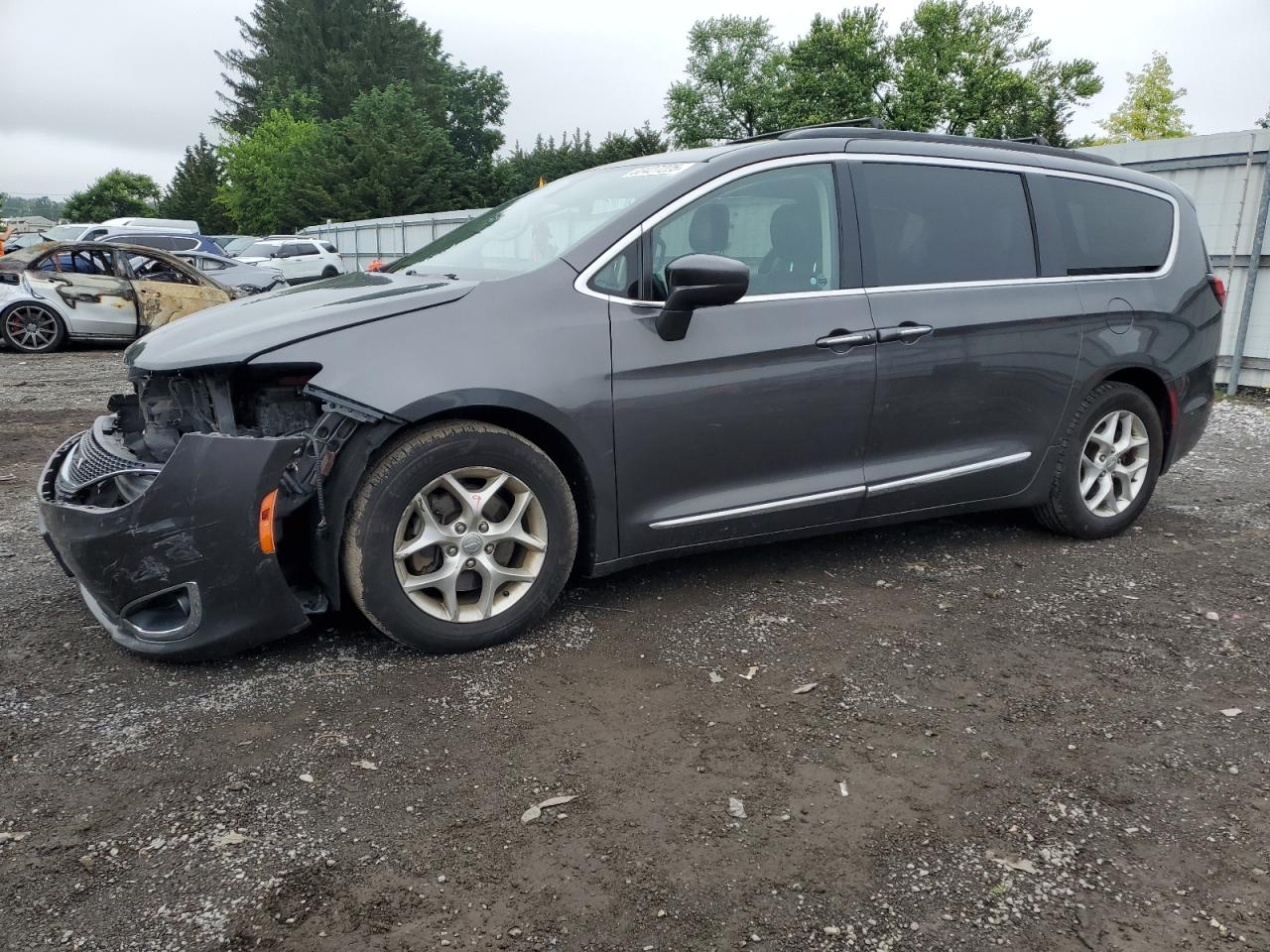 CHRYSLER PACIFICA TOURING L