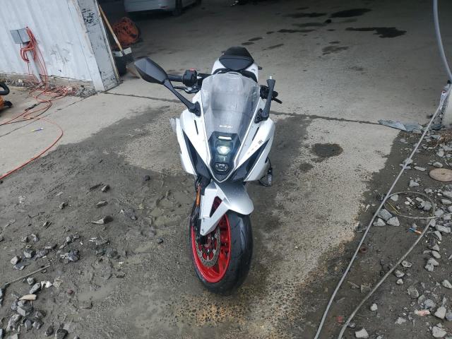 2024 SUZUKI GSX800 F JS1EM13B1R7104055
