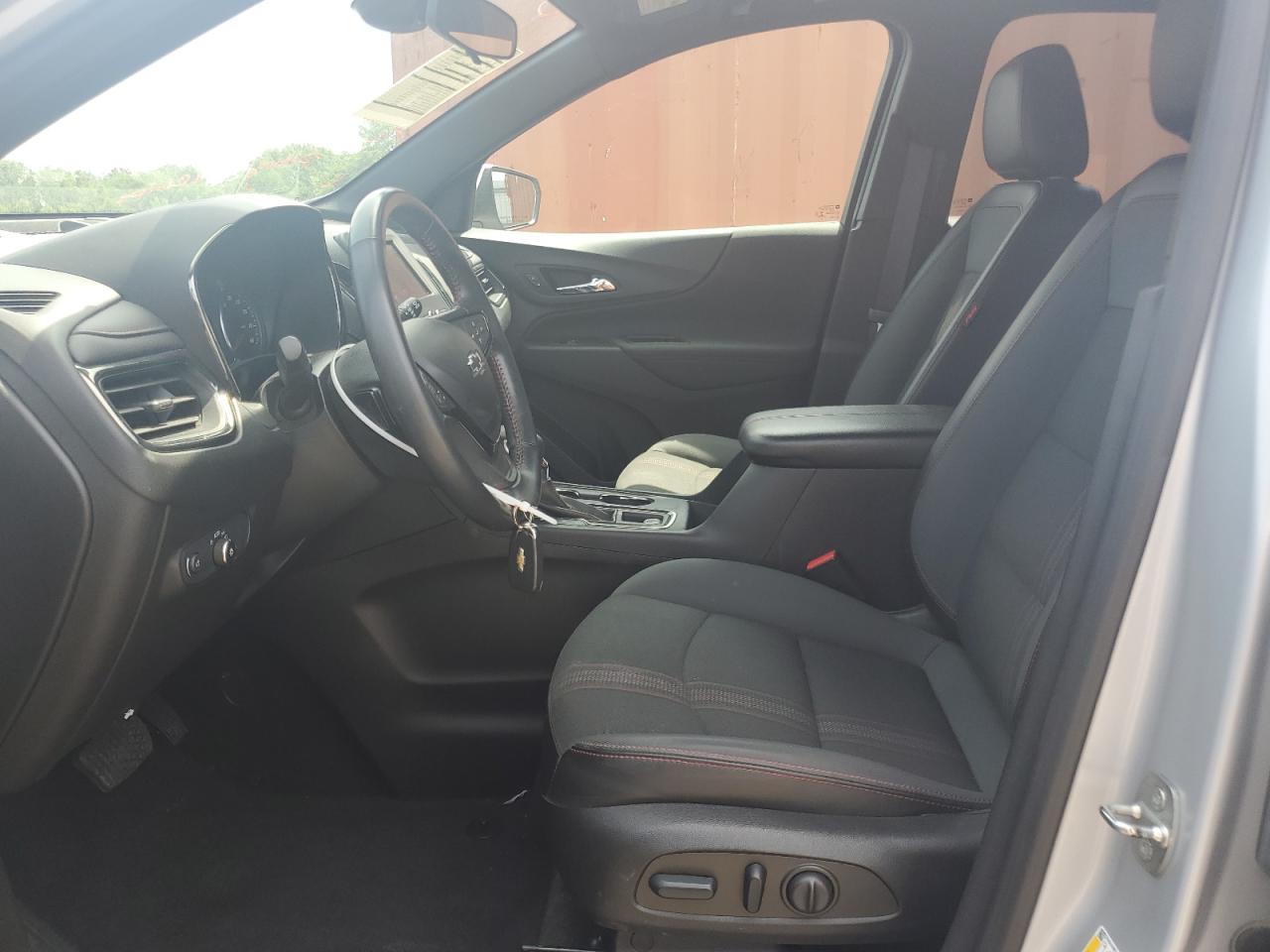 CHEVROLET EQUINOX RS