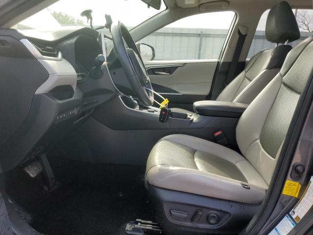 2019 TOYOTA RAV4 XLE - JTMRWRFV2KD030268