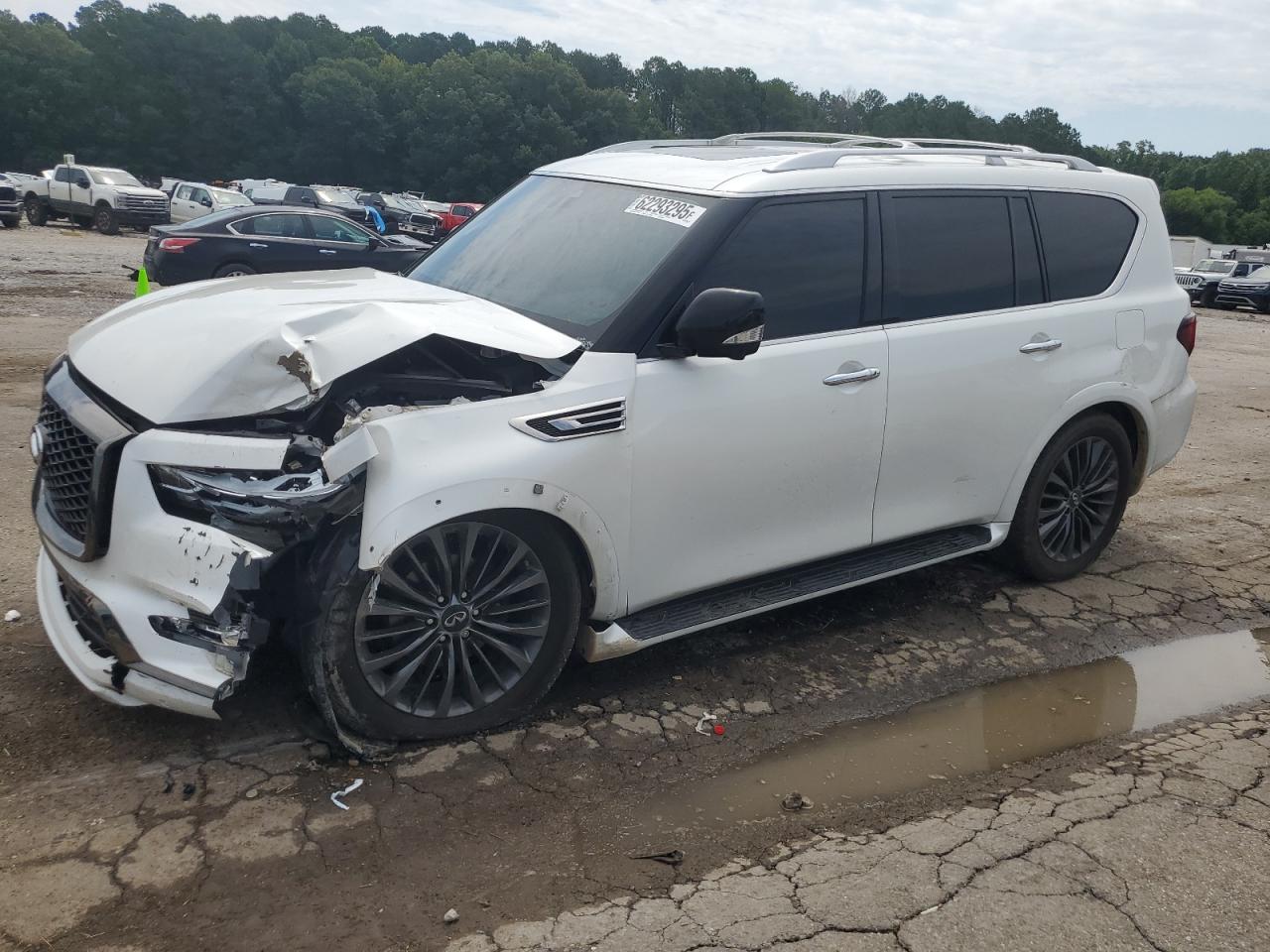 INFINITI QX80 LUXE