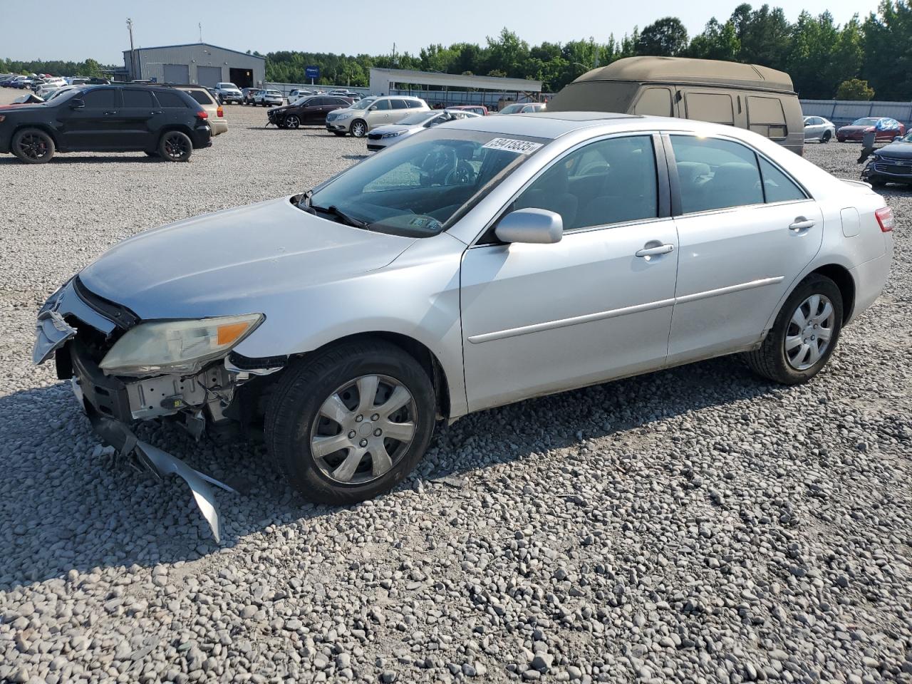 TOYOTA CAMRY BASE