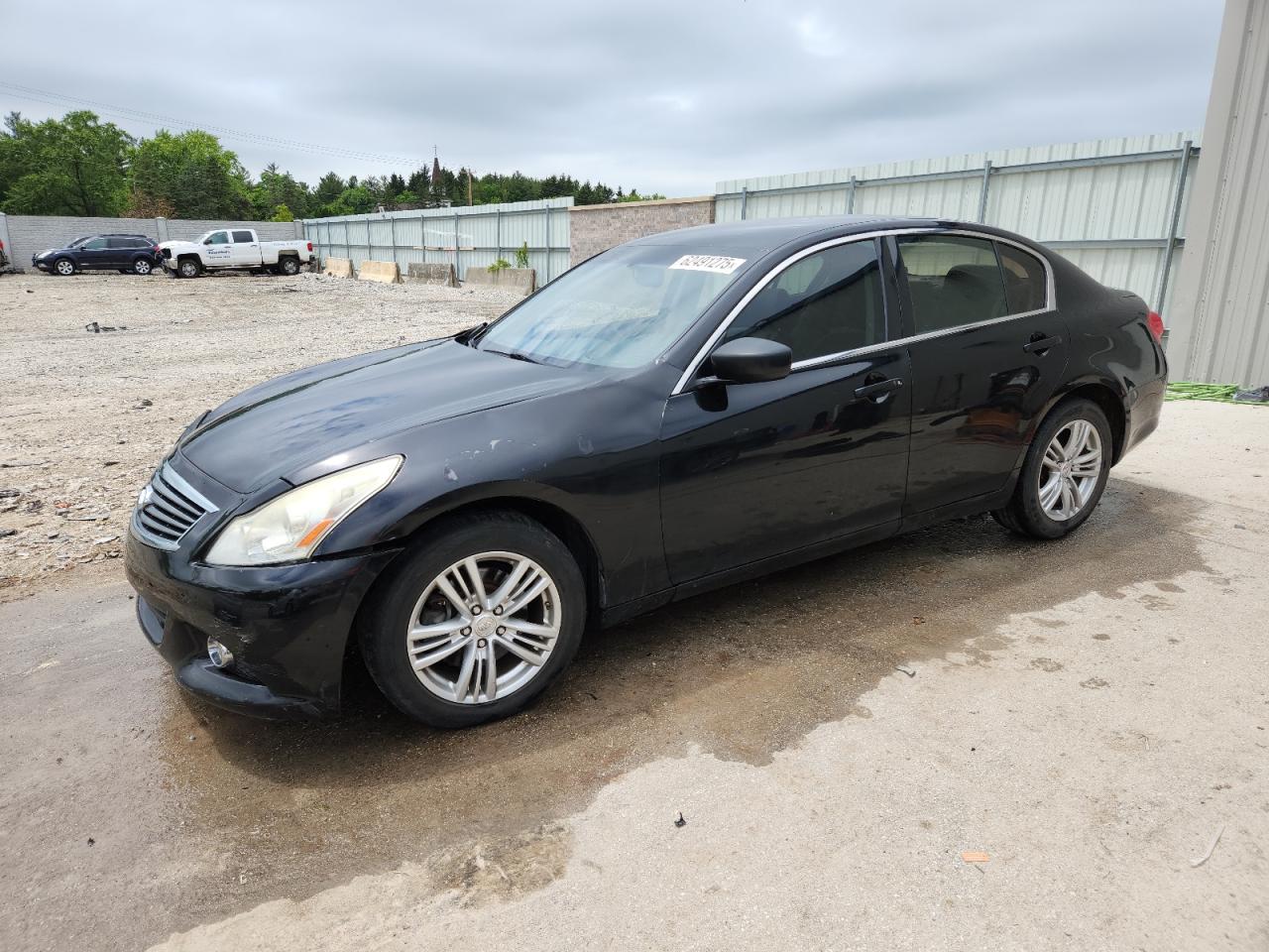 INFINITI Q40