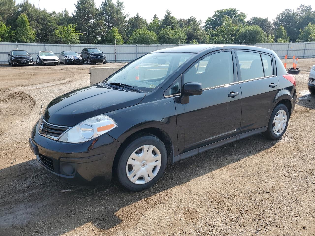 NISSAN VERSA S