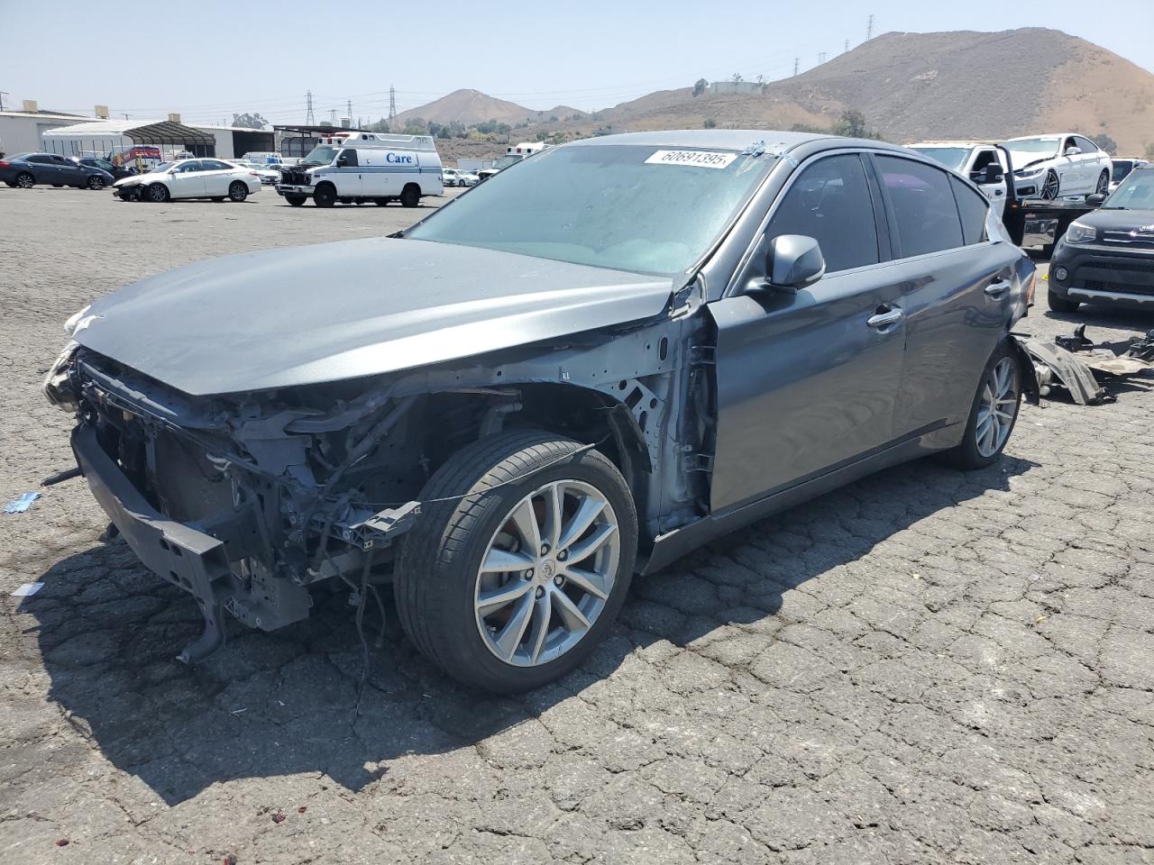 INFINITI Q50 2015