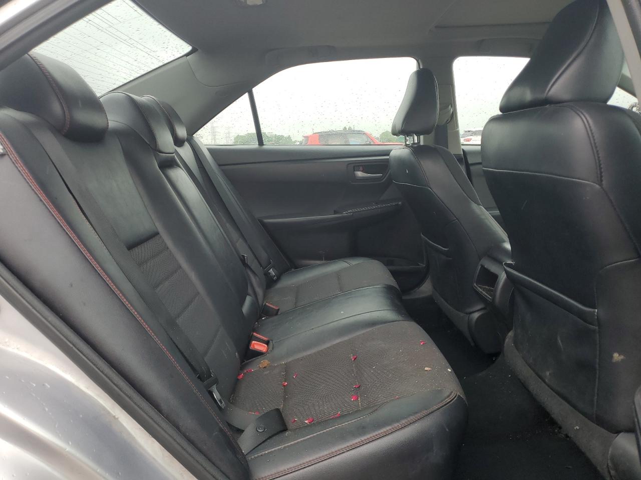 Toyota Camry le 2017