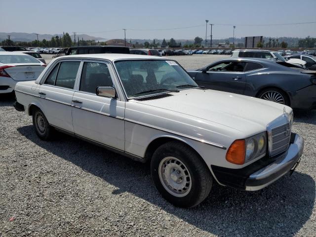 Vin: wdbab23a1bb220767, lot: 59676925, mercedes-benz 240-class d 19814