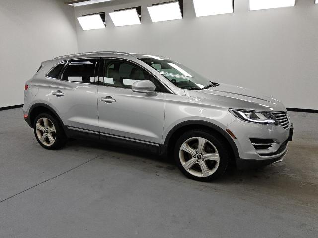 2017 LINCOLN MKC PREMIE 5LMCJ1C92HUL70180