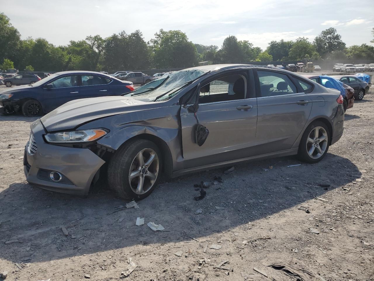 FORD FUSION SE