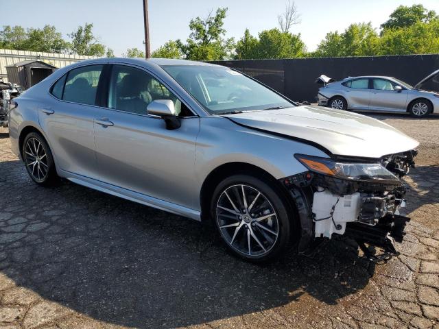Vin: 4t1g11bk3ru125477, lot: 57940695, toyota camry se night shade 20244