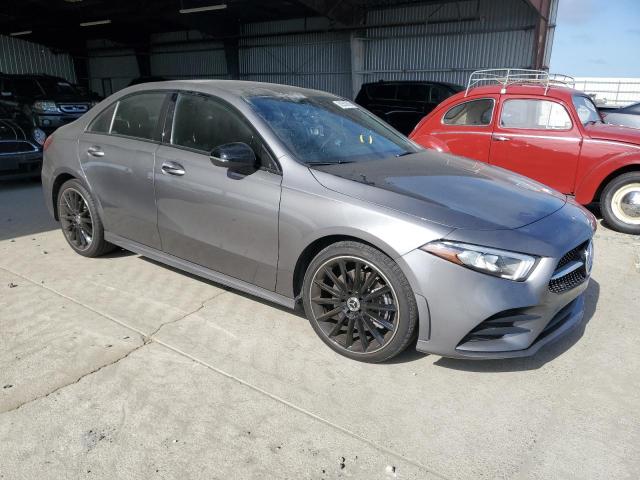 Vin: wdd3g4eb8kw018875, lot: 62552985, mercedes-benz a-class 220 20194
