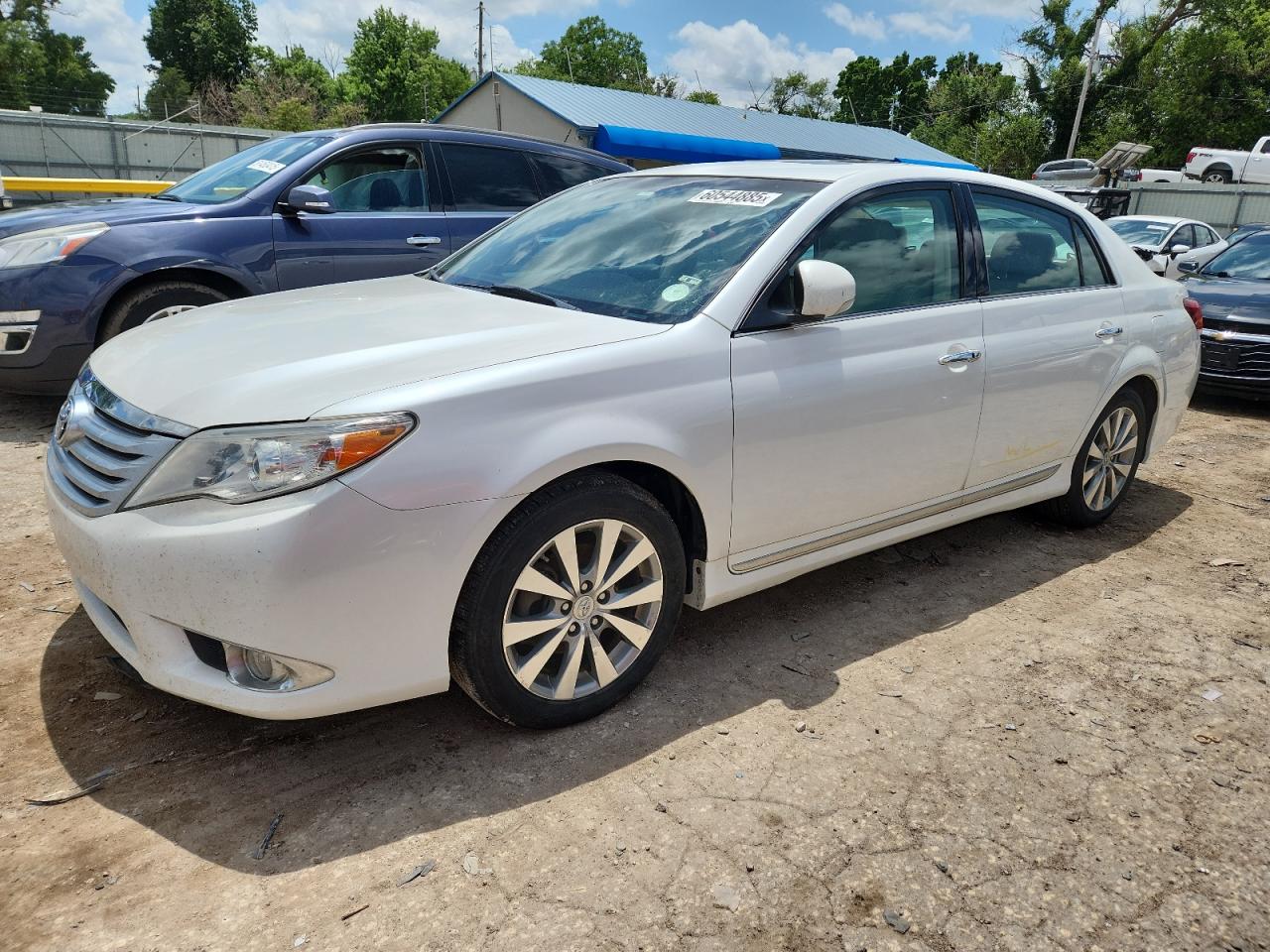 TOYOTA AVALON BASE